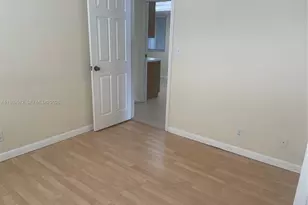 3186 Via Poinciana, Lake Worth, FL 33467 - Photo 7