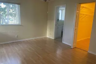 3186 Via Poinciana, Lake Worth, FL 33467 - Photo 11