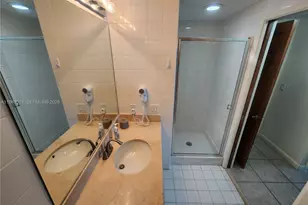 18100 N Bay Rd, Sunny Isles Beach, FL 33160 - Photo 15