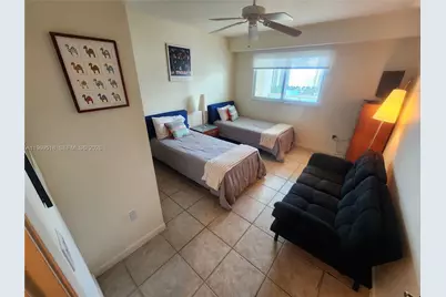 18100 N Bay Rd #PH7, Sunny Isles Beach, FL 33160 - Photo 11