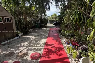 9770 SW 47th St, Miami, FL 33165 - Photo 9