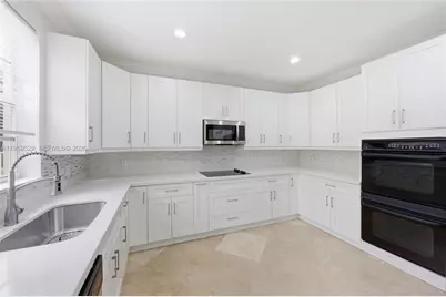 2455 Greenbrier Ct, Weston, FL 33327 - Photo 9