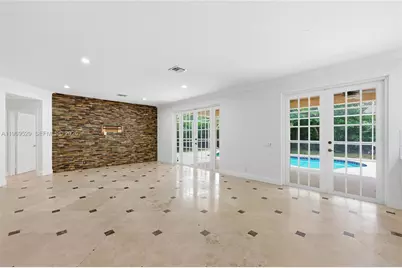 2455 Greenbrier Ct, Weston, FL 33327 - Photo 11