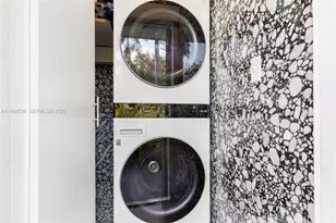 312 NE 90th St, El Portal, FL 33138 - Photo 47