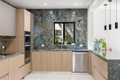 312 NE 90th St, El Portal, FL 33138 - Photo 13