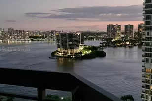 3500 Mystic Pointe Dr, Aventura, FL 33180 - Photo 49