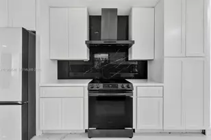 860 NW 207th St, Miami Gardens, FL 33169 - Photo 11