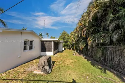860 NW 207th St #0, Miami Gardens, FL 33169 - Photo 35