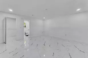 860 NW 207th St, Miami Gardens, FL 33169 - Photo 15