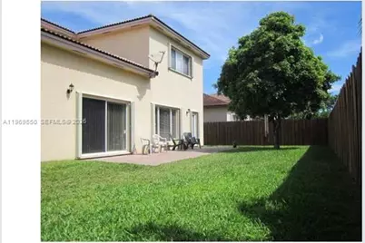 9468 SW 221st Ln, Cutler Bay, FL 33190 - Photo 3