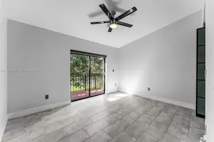 10450 SW 154th Ct, Miami, FL 33196 - Photo 11