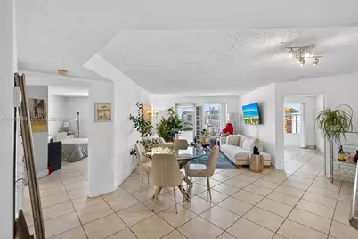 2351 Douglas Rd #1104, Miami, FL 33145 - Photo 3