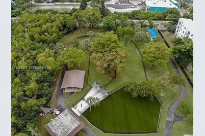 1425 NE 22nd St, Wilton Manors, FL 33305 - Photo 11