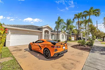 8531 SW 12th St, Miami, FL 33144 - Photo 1