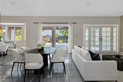 8531 SW 12th St, Miami, FL 33144 - Photo 7