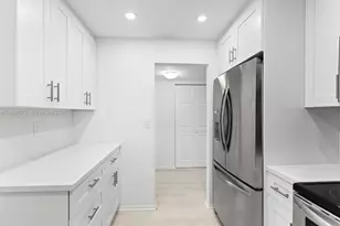 3800 S Ocean Dr, Hollywood, FL 33019 - Photo 9