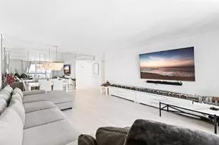 3800 S Ocean Dr, Hollywood, FL 33019 - Photo 15