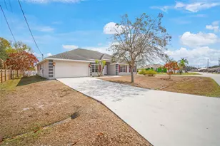 6762 NW Daffodil Ln, Port Saint Lucie, FL 34983 - Photo 7