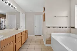 6762 NW Daffodil Ln, Port Saint Lucie, FL 34983 - Photo 33