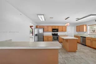 6762 NW Daffodil Ln, Port Saint Lucie, FL 34983 - Photo 15