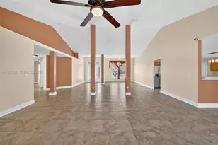 6762 NW Daffodil Ln, Port Saint Lucie, FL 34983 - Photo 9