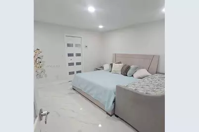 11470 SW 57th Ter, Miami, FL 33173 - Photo 9