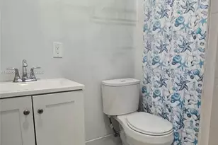 11417 SW 35th Ln, Miami, FL 33165 - Photo 13