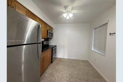 43 NW 76th Ave #0, Miami, FL 33126 - Photo 5