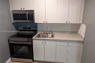 5820 NW 14th Ct, Sunrise, FL 33313 - Photo 3