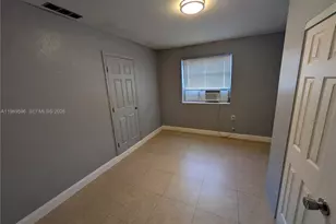 5820 NW 14th Ct, Sunrise, FL 33313 - Photo 9