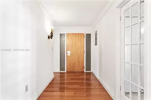 1000 Venetian Way, Miami, FL 33139 - Photo 9