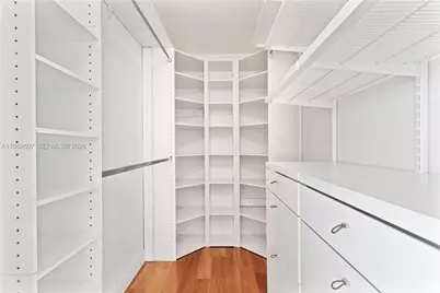 1000 Venetian Way #301, Miami, FL 33139 - Photo 15