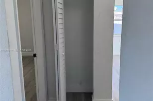 9240 Nautilus Dr, Cutler Bay, FL 33189 - Photo 23