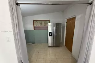 9240 Nautilus Dr, Cutler Bay, FL 33189 - Photo 5