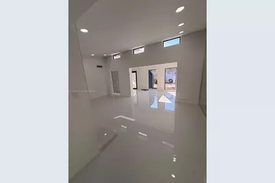 935 SW 72nd Ave, Miami, FL 33144 - Photo 9
