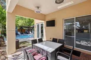 426 NE 20th Ave, Homestead, FL 33033 - Photo 9