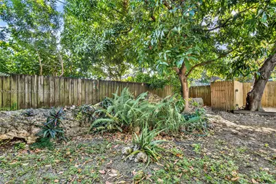 2006 SW 12th St, Miami, FL 33135 - Photo 51