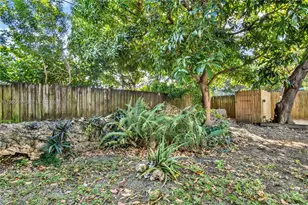 2006 SW 12th St, Miami, FL 33135 - Photo 51