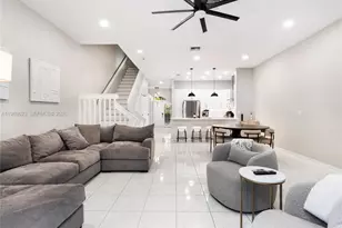 835 NE 17th Way, Fort Lauderdale, FL 33304 - Photo 11