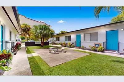 2499 SW 27th St #5, Miami, FL 33133 - Photo 5