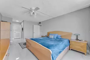 2500 Parkview Dr, Hallandale Beach, FL 33009 - Photo 11