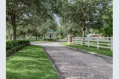 520 Caroline Drive, Vero Beach, FL 32968 - Photo 23