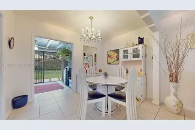 1611 SW 21st St, Miami, FL 33145 - Photo 11