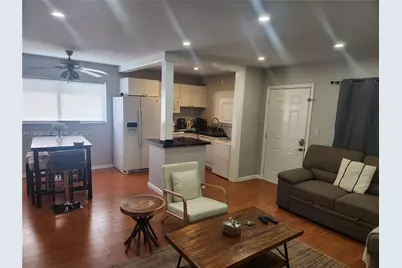 3050 NE 5th Ter #10, Wilton Manors, FL 33334 - Photo 3