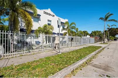 165 NW 39th St #8, Miami, FL 33127 - Photo 3