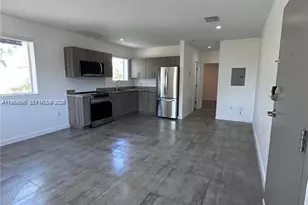 165 NW 39th St, Miami, FL 33127 - Photo 3