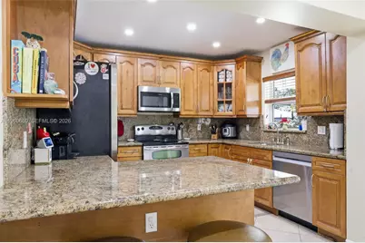 5851 SW 15th St, West Miami, FL 33144 - Photo 9