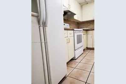 10090 NW 80 Ct #1321, Hialeah Gardens, FL 33016 - Photo 5