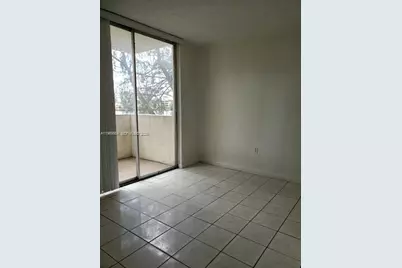 10090 NW 80 Ct #1321, Hialeah Gardens, FL 33016 - Photo 9