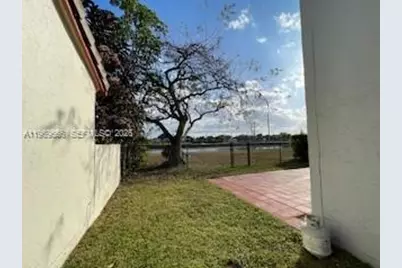 11712 SW 1st St, Coral Springs, FL 33071 - Photo 23